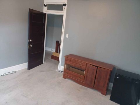 Private Room in 1Bed.1Bath