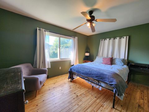 Private Room in 3Bed.1Bath