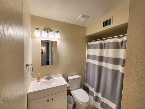 Private Room in 2Bed.2Bath