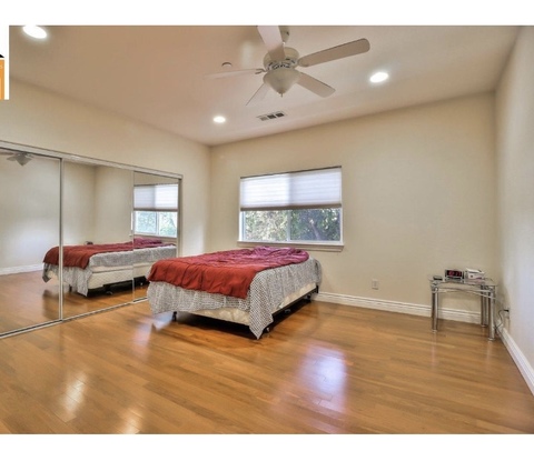 Private Room in 1Bed.1Bath