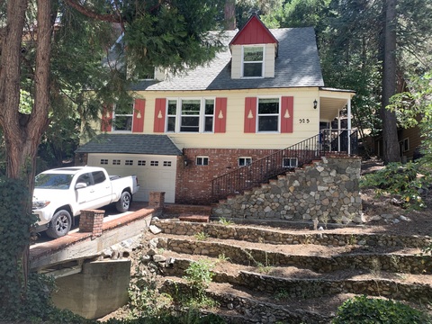 Charming house close to The Village