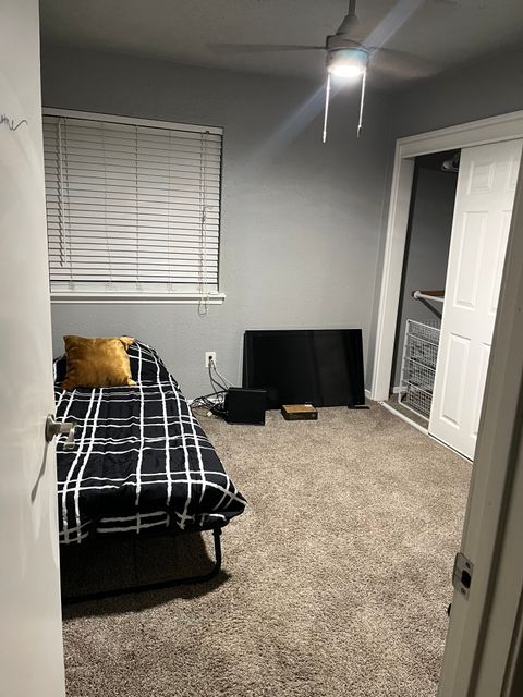 Shared Room in 3Bed.1Bath