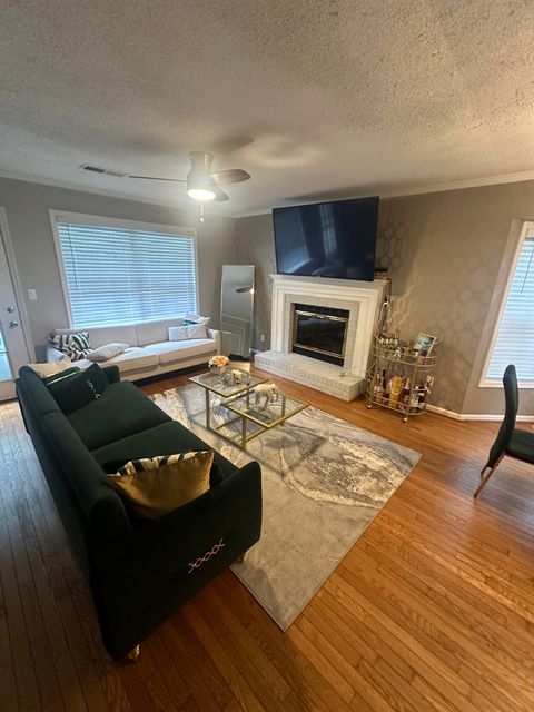 Private Room in 3Bed.3Bath