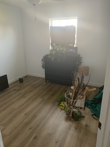 2 private rooms in 3 bdrm house