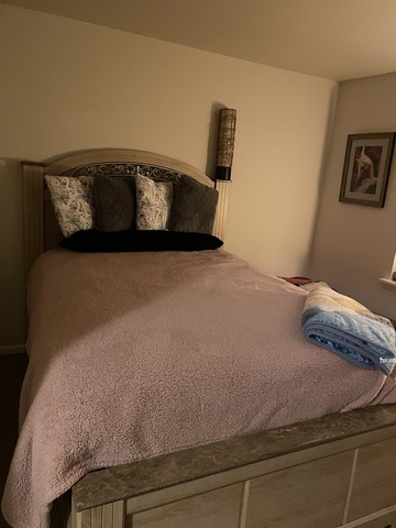 Private Room in 1bdrm 1 bath