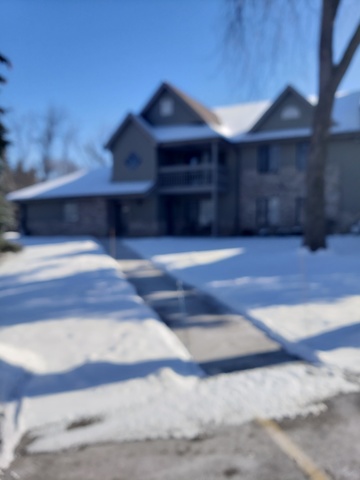 Share condo with private bedroom