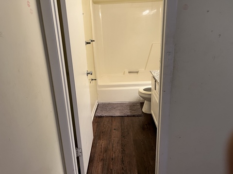 Private Room in 2Bed.3Bath