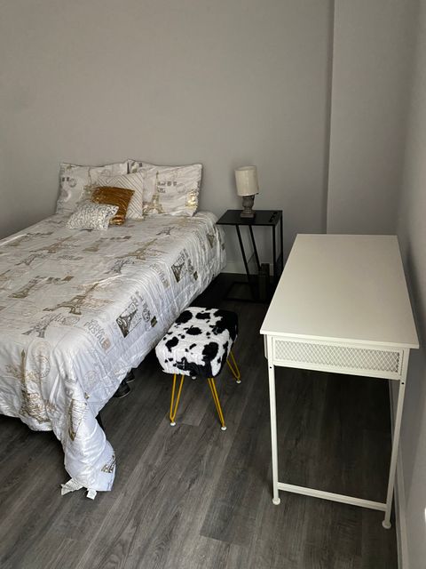 Private Room in 3Bed.2Bath