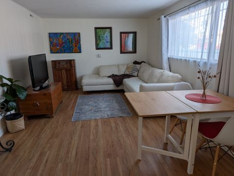 Private Room in 2Bed.1Bath