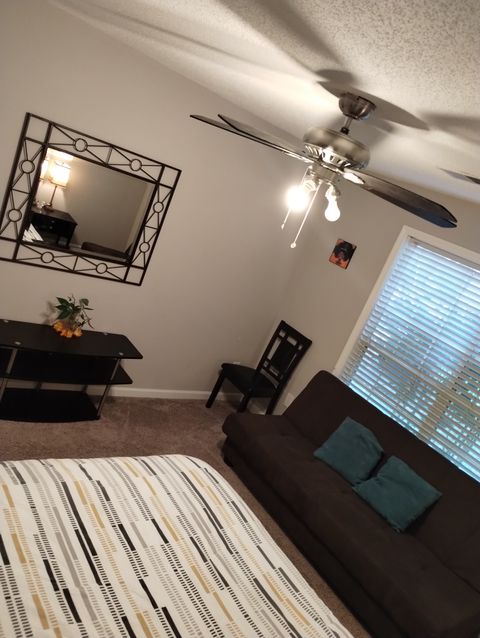 Private Room in 3Bed.2Bath
