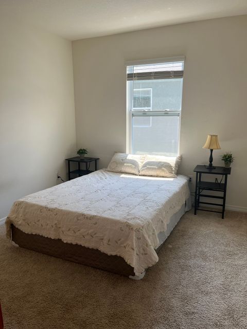 Private Room in 3Bed.2.5Bath
