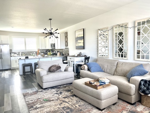 Private Room in 3Bed.3Bath