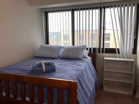 Entire Place 5Bed.2Bath