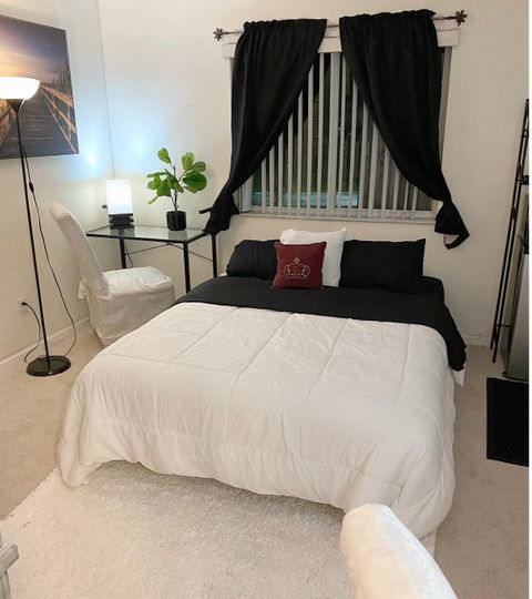 Private Room in 1Bed.1Bath