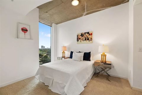 Private Room in 2Bed.2Bath