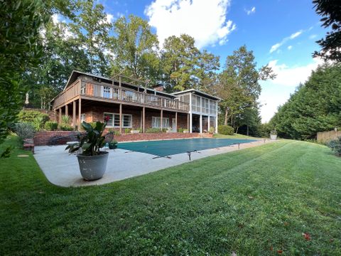 Entire Place 4Bed.2.5Bath