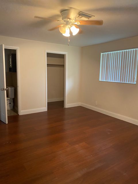 Private Room in 3Bed.2.5Bath