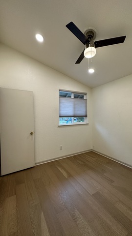 Private Room in 3Bed.3Bath
