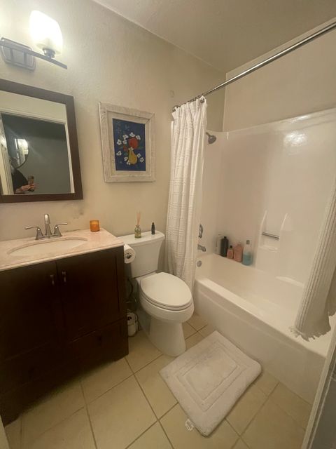 Private Room in 3Bed.2Bath