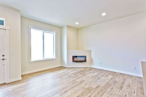 Entire Place 2Bed.1Bath