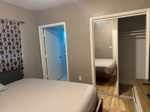 Private Room in 1Bed.1Bath