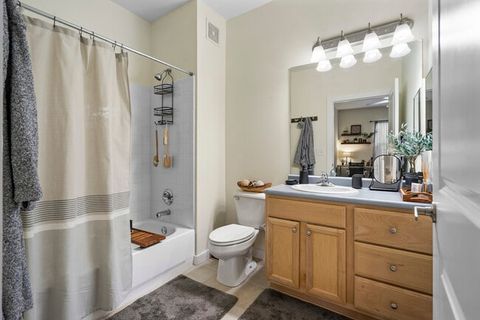 Private Room in 2Bed.2Bath