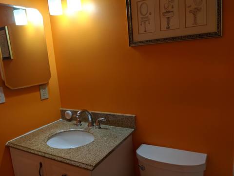 2 Bedrooms & 1 Bathroom