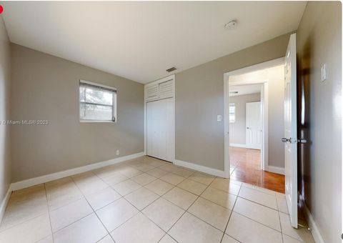 Room3Bed.2Bath