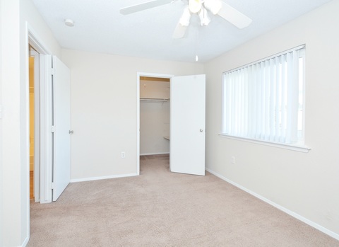 Private Room in 2Bed.1Bath