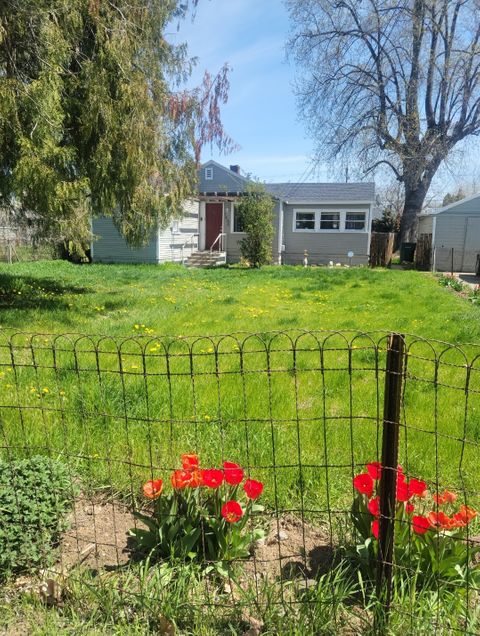 Private Room in 3Bed.1Bath