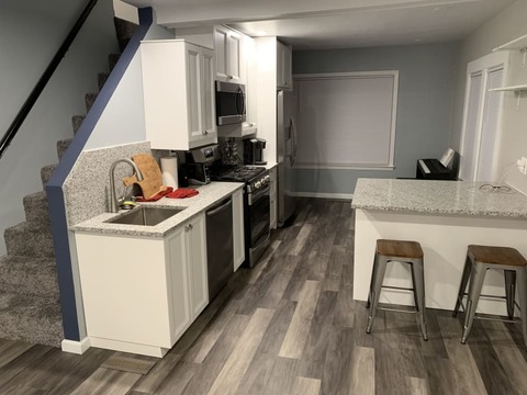 Private Room in 3Bed.1Bath