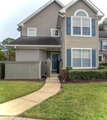 2 bed 2 bath newly renovated condo