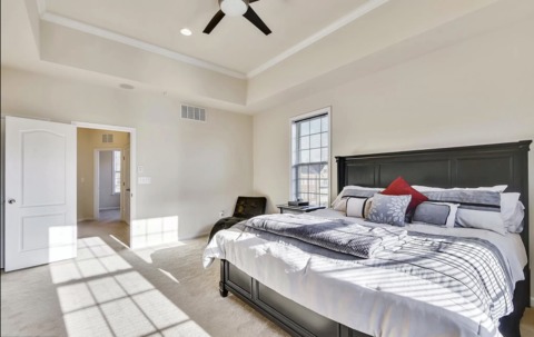 Private Room in 3Bed.4Bath