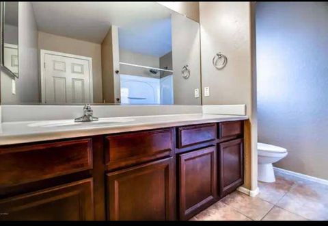 Private Room in 1Bed.1Bath