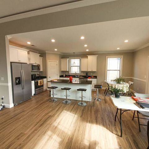 Private Room in 3Bed.1.5Bath
