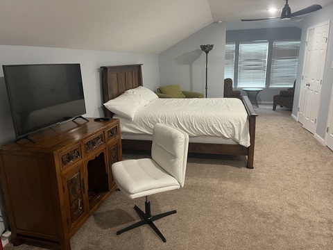 Room2Bed.2Bath