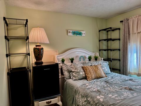 Shared Room in 1Bed.2.5Bath