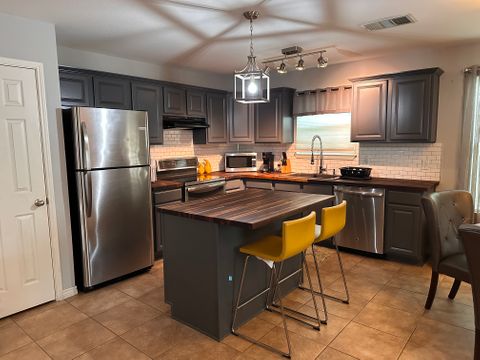 Entire Place 3Bed.2Bath