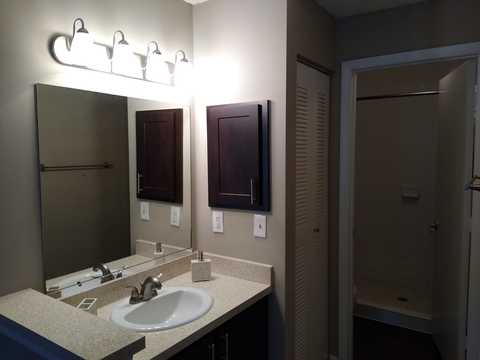 Private Room in 2Bed.2Bath