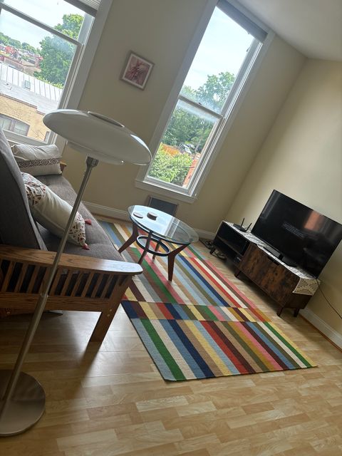 Shared Room in 2Bed.1Bath