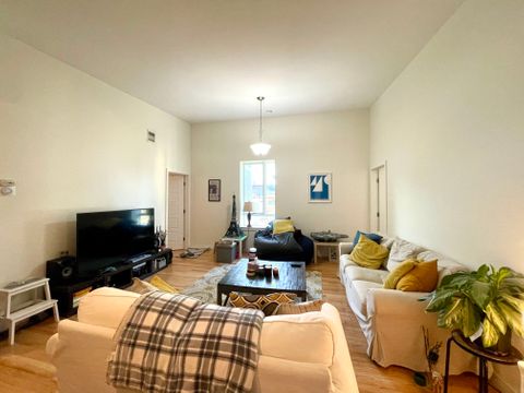 Private Room in 3Bed.2Bath
