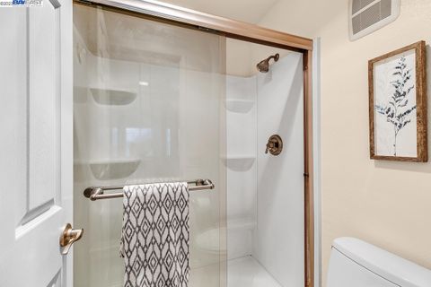 Private Room in 2Bed.2Bath