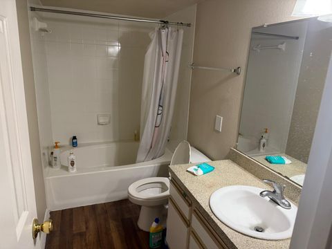 Private Room in 2Bed.2Bath