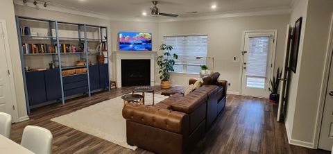 Private Room in 3Bed.2.5Bath