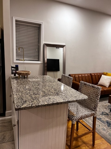 Entire Place 2Bed.1Bath