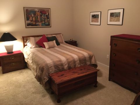 Private Room in 3Bed.3Bath