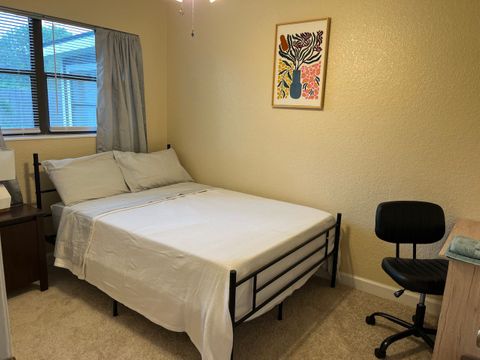 Private Room in 3Bed.2Bath