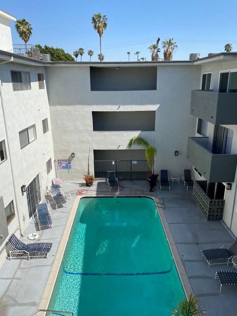 Private Room in 2Bed.1.5Bath