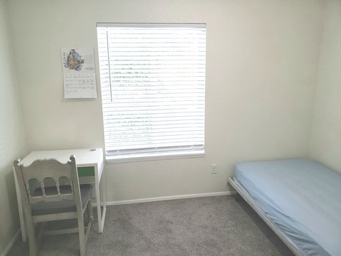 Private Room in 2Bed.1Bath