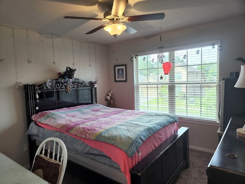 Private Room in 3Bed.1Bath